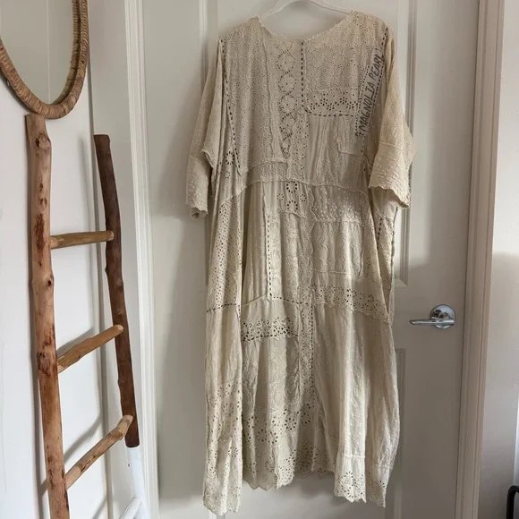 Magnolia Pearl Eyelet Cream Dress - Picture 6 of 7